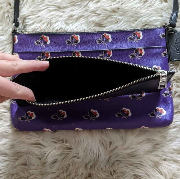 Coach bramble rose crossbody - Picture 6 of 9